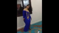 Kissable Arab Enormous Bum And Long Hair Busty Wife Dancing